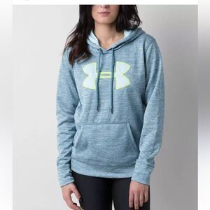 UNDER ARMOUR cold gear sweatshirt, fits like a medium- tag removed